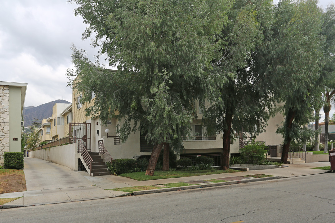 419 W Glenoaks Blvd in Glendale, CA - Building Photo