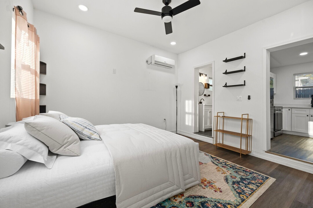625 35th St N, Unit 2 in St. Petersburg, FL - Foto de edificio