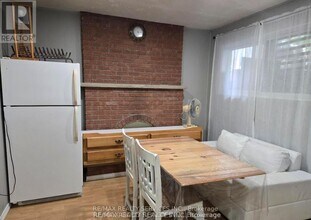 38 Carter Dr in Brampton, ON - Building Photo - Building Photo