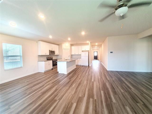 property at 1903 Canyon Ln