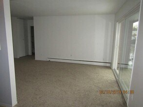 6 Colonial Rd in Beacon, NY - Building Photo - Building Photo