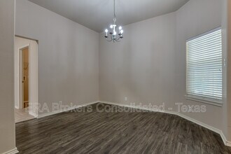 130 Carmel Dr in Cibolo, TX - Building Photo - Building Photo