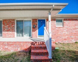 9512 18th Bay St in Norfolk, VA - Building Photo