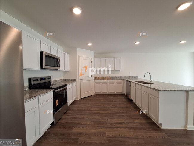 313 Gazebo Dr in Bonaire, GA - Building Photo - Building Photo