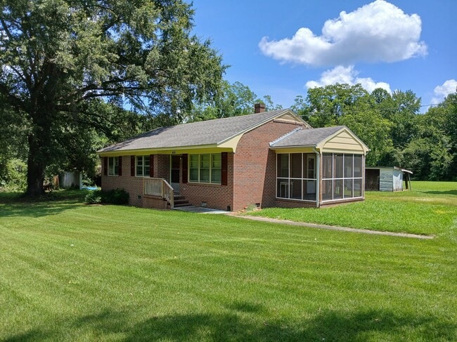 property at 469 Slagles Lake Rd