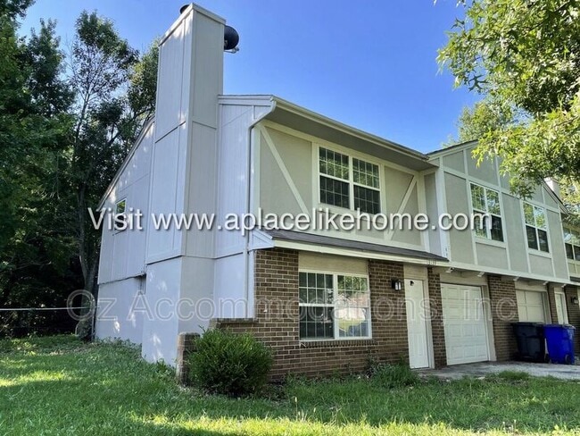 13139 S Brougham Dr in Olathe, KS - Building Photo - Building Photo