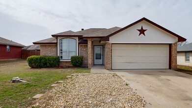 2706 Woodlands Dr in Killeen, TX - Building Photo - Building Photo