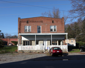 23 Brookside Cir in Candler, NC - Building Photo - Building Photo