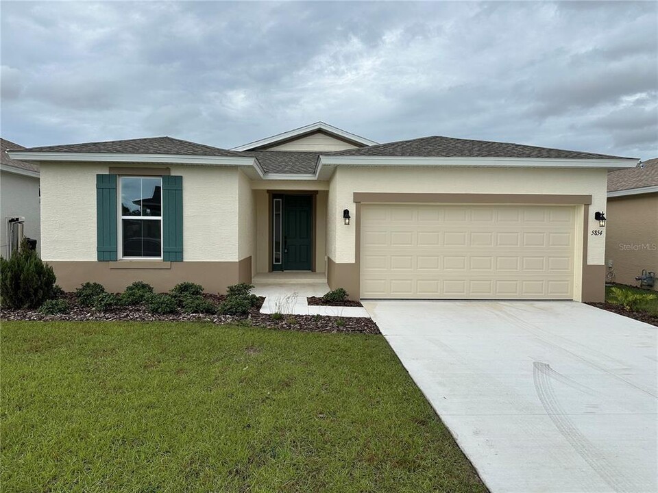 5854 SW 78th Ave Rd in Ocala, FL - Building Photo