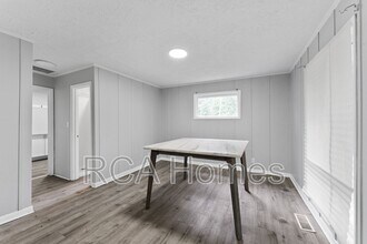 2292 W 67th St in Indianapolis, IN - Building Photo - Building Photo