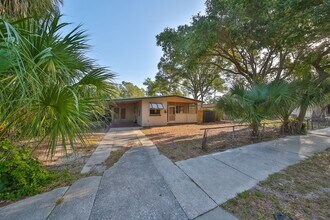 667 25th Ave S in St. Petersburg, FL - Building Photo - Building Photo