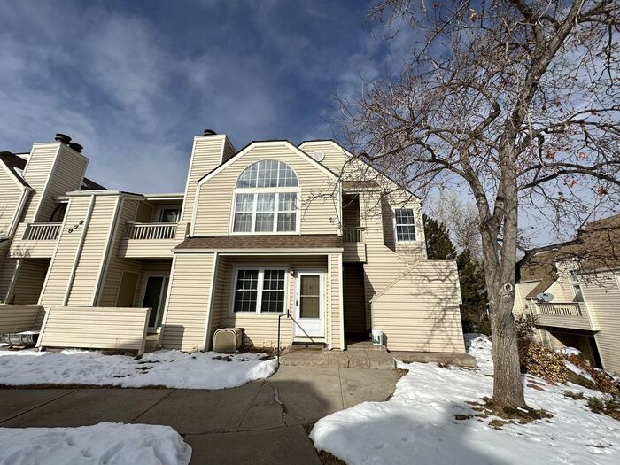 979 S Miller St in Lakewood, CO - Building Photo