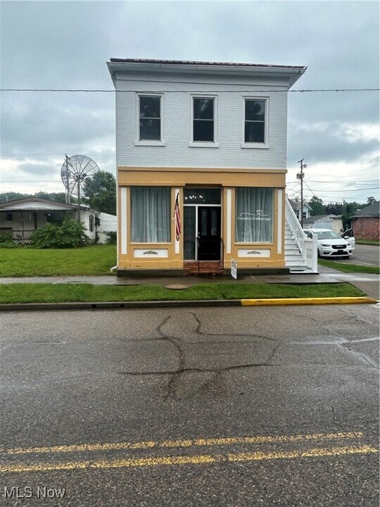 501 Main St in Dresden, OH - Building Photo
