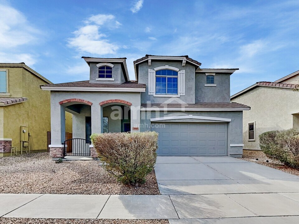 14860 N 174th Dr in Surprise, AZ - Foto de edificio
