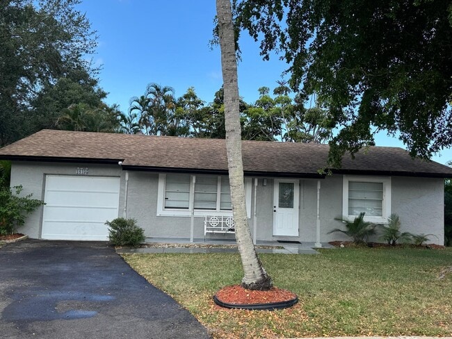 property at 18435 Spanish Isles Ct