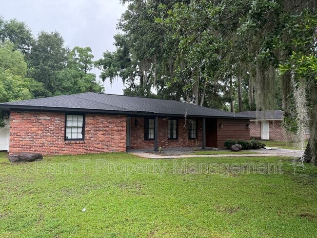 property at 1332 Grace Dr