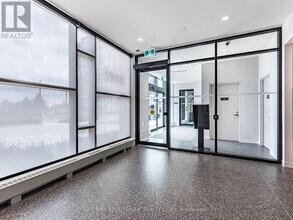 2495 Eglinton Ave W in Mississauga, ON - Building Photo - Building Photo