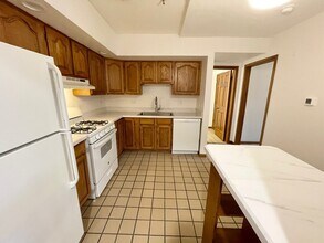 730 N Seminary Ave in Woodstock, IL - Building Photo - Building Photo