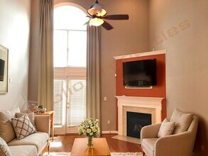 5300 Goldenglow Way in Raleigh, NC - Building Photo - Building Photo