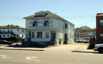 5418 Telegraph Ave in Oakland, CA - Building Photo - Building Photo