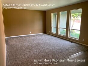 10023 W Skycrest Dr in Boise, ID - Building Photo - Building Photo