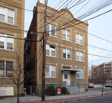 52 Sherman St Apartments