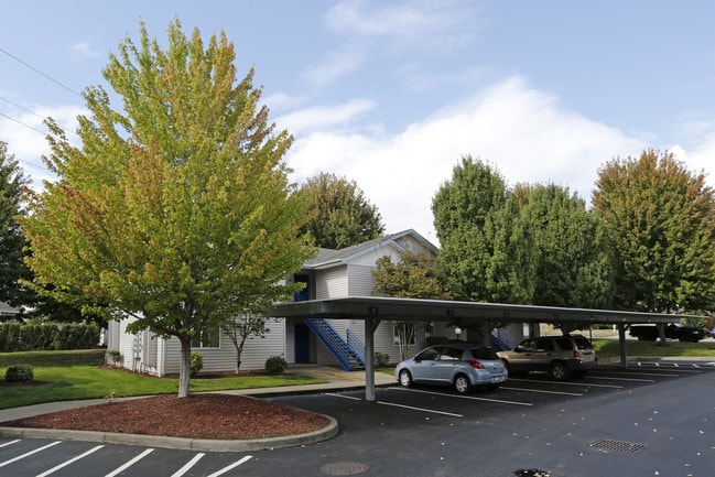 McNary Heights Apartments in Salem, OR - Building Photo - Building Photo