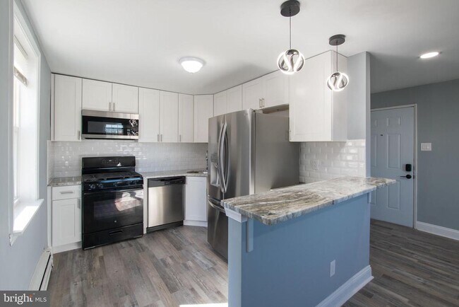 5905 Houghton St in Philadelphia, PA - Building Photo - Building Photo