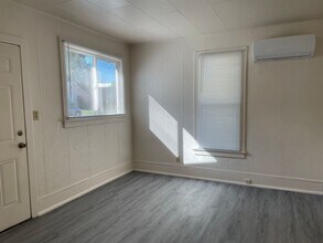 501 S Grape St in Medford, OR - Building Photo - Building Photo