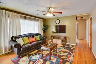 112 Ethel Dr, Unit SI ID1579312P in Hampton, VA - Building Photo