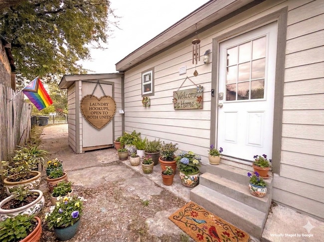 property at 1315 Whitley Dr