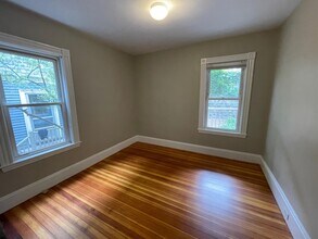 8 Cambridge Ter, Unit 1 in Cambridge, MA - Foto de edificio - Building Photo