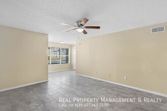 5108 Conroy Rd-Unit -Unit 17 in Orlando, FL - Building Photo - Building Photo