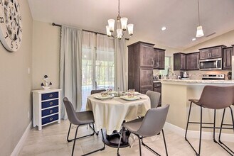 2894 Maximo Rd in North Port, FL - Building Photo - Building Photo