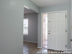 6706 Spring Manor St in San Antonio, TX - Building Photo - Building Photo
