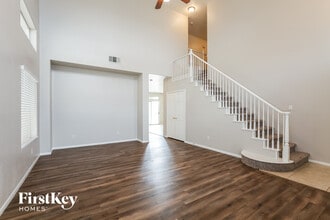 3836 Canary Cedar St in North Las Vegas, NV - Foto de edificio - Building Photo