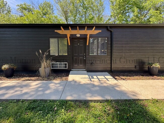 property at 6916 Northside Dr