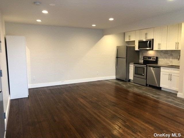 155 Main St-Unit -6 in Farmingdale, NY - Building Photo - Building Photo