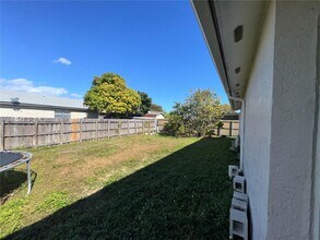 13217 SW 257th Terrace in Homestead, FL - Building Photo - Building Photo