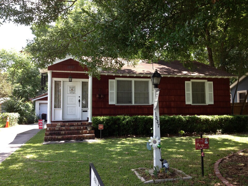 1337 Menna St in Jacksonville, FL - Building Photo