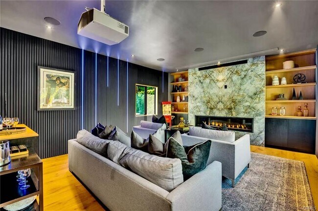 17210 Quesan Pl in Los Angeles, CA - Foto de edificio - Building Photo
