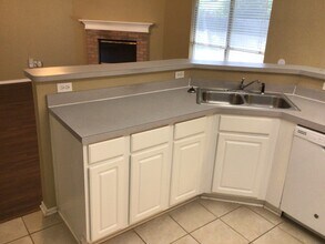 1120 Darren Dr in Burleson, TX - Building Photo - Building Photo