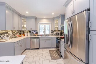 43 The Crossway in Delmar, NY - Building Photo - Building Photo