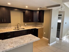 15392 Morada Rd in Victorville, CA - Foto de edificio - Building Photo