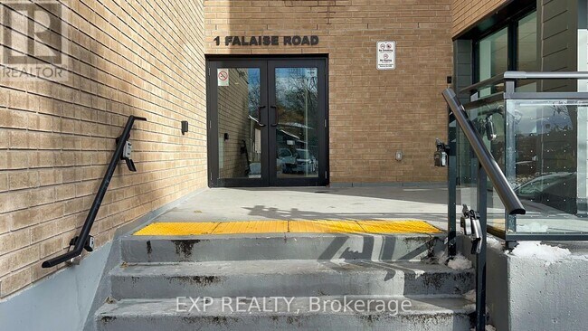 1 Falaise Rd in Toronto, ON - Building Photo - Building Photo