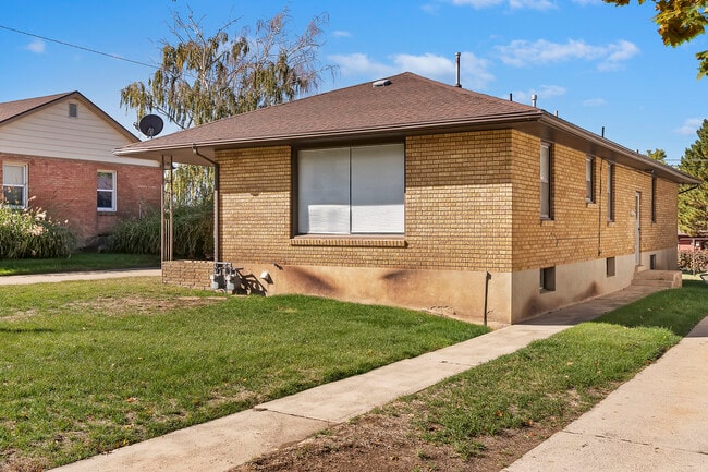 3371 Quincy Ave, Unit 3371