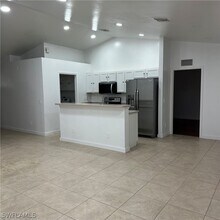 2805 14th St W in Lehigh Acres, FL - Building Photo - Building Photo
