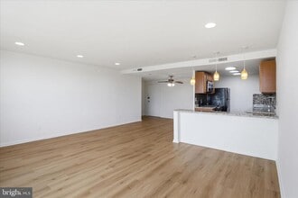 4600 Duke St in Alexandria, VA - Building Photo - Building Photo