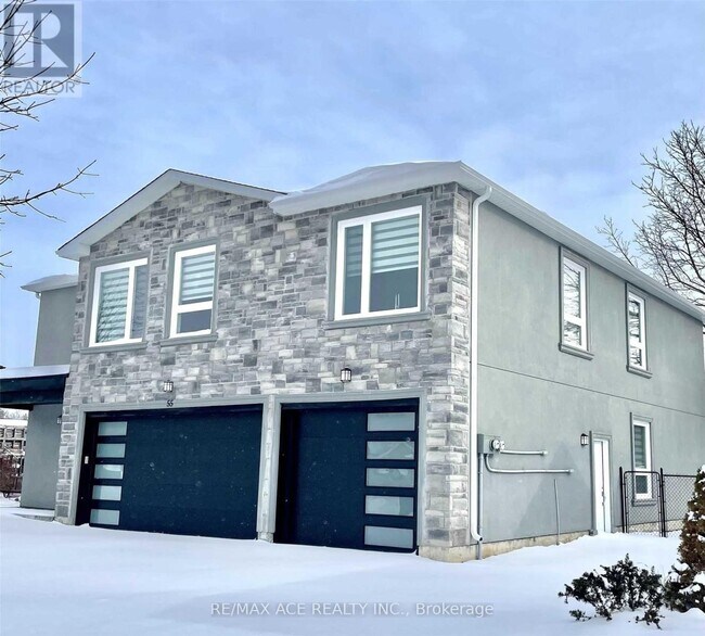 55 S Church St in Belleville, ON - Building Photo - Building Photo