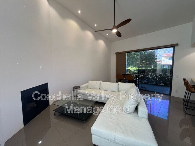 287 S Civic Dr in Palm Springs, CA - Building Photo - Building Photo